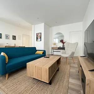  Appartement T3 Neuf Au Centre De !